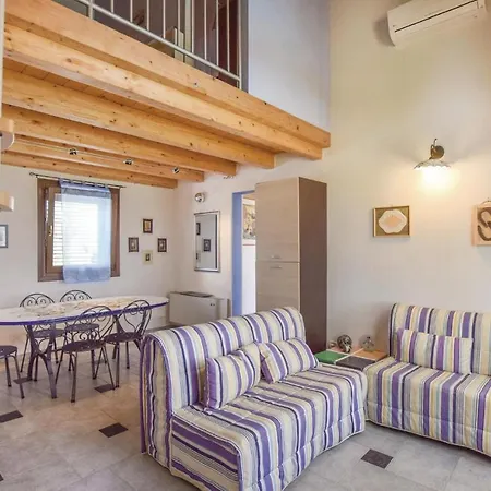 Stone Hills Sampieri