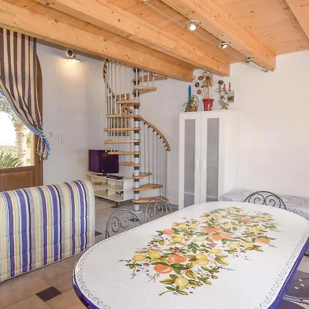 Dom wakacyjny Stone Hills Sampieri